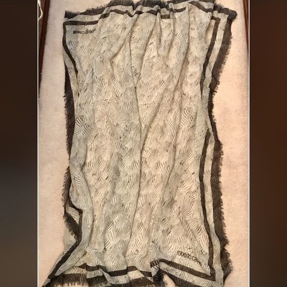 Roberto Cavalli NWT scarf - Picture 6 of 6